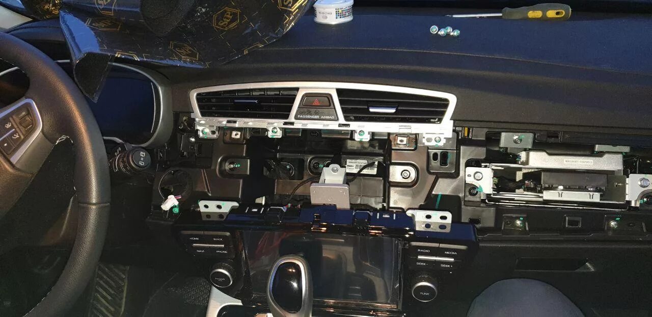 Зимние щетки стеклоочистителя. - Geely Atlas Pro, 1,5 л, 2022 года расходники DR