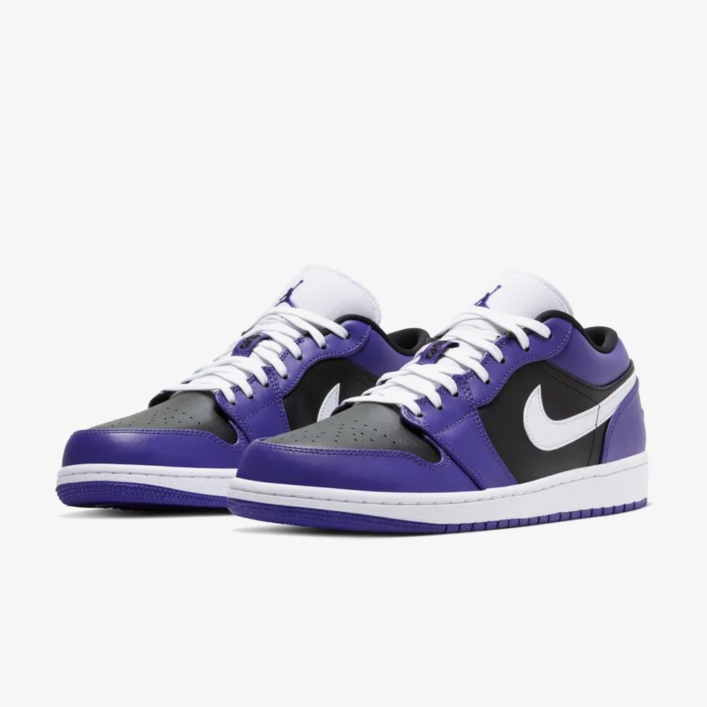 Джорданы лов. Nike Air Jordan 1 Low Court Purple. Nike Air Jordan 1 Low Purple. Nike Air Jordan 1 Low Court Purple Black. Кроссовки Air Jordan 1 Low Court Purple.