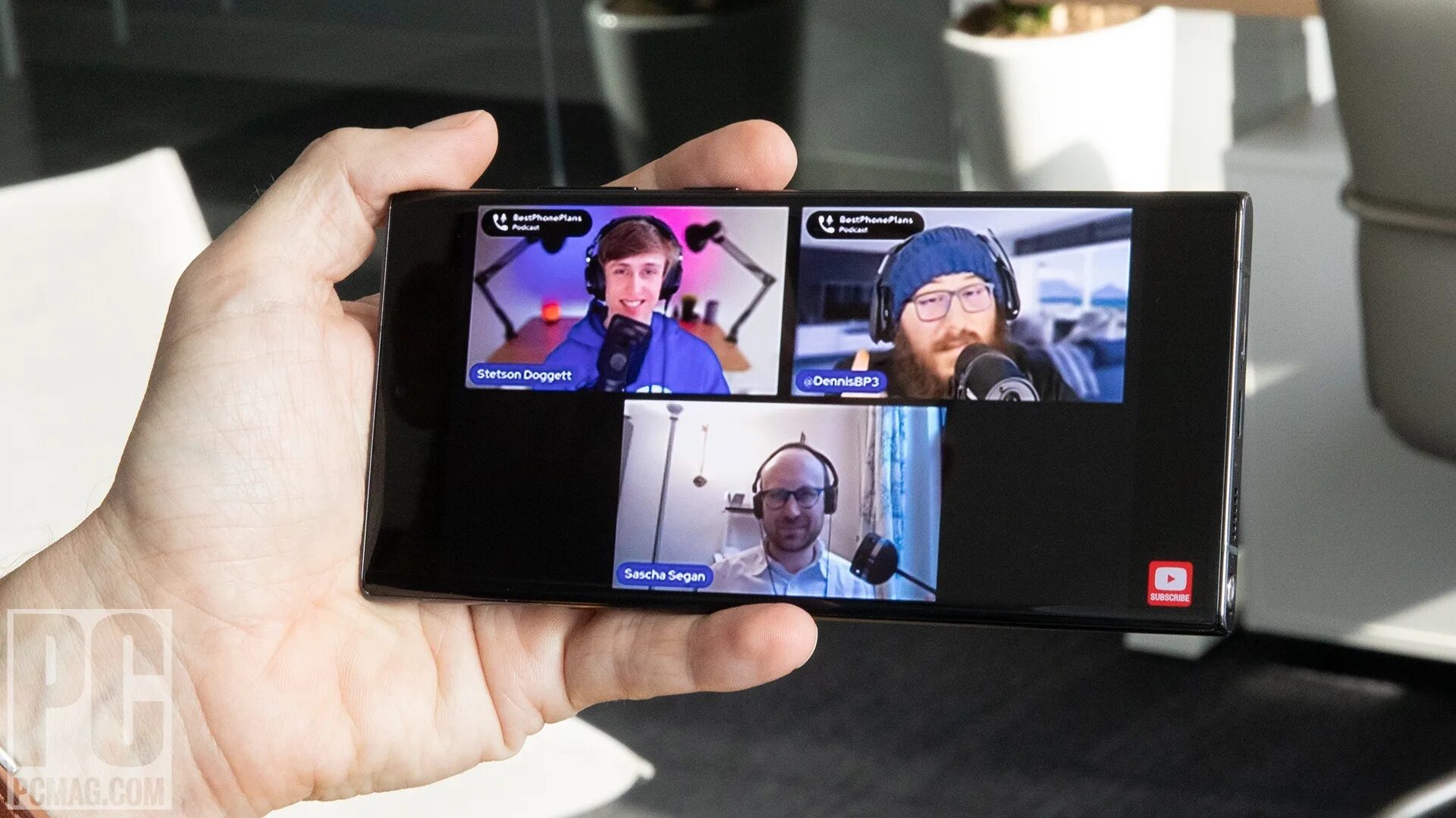 Samsung galaxy s22 ultra 1 тб. Samsung s22 ultra обзор. S21 ultra s22 ultra. Samsung galaxy s23 ultra фото с официальной рекламы. Samsung galaxy s22 ultra 1tb.