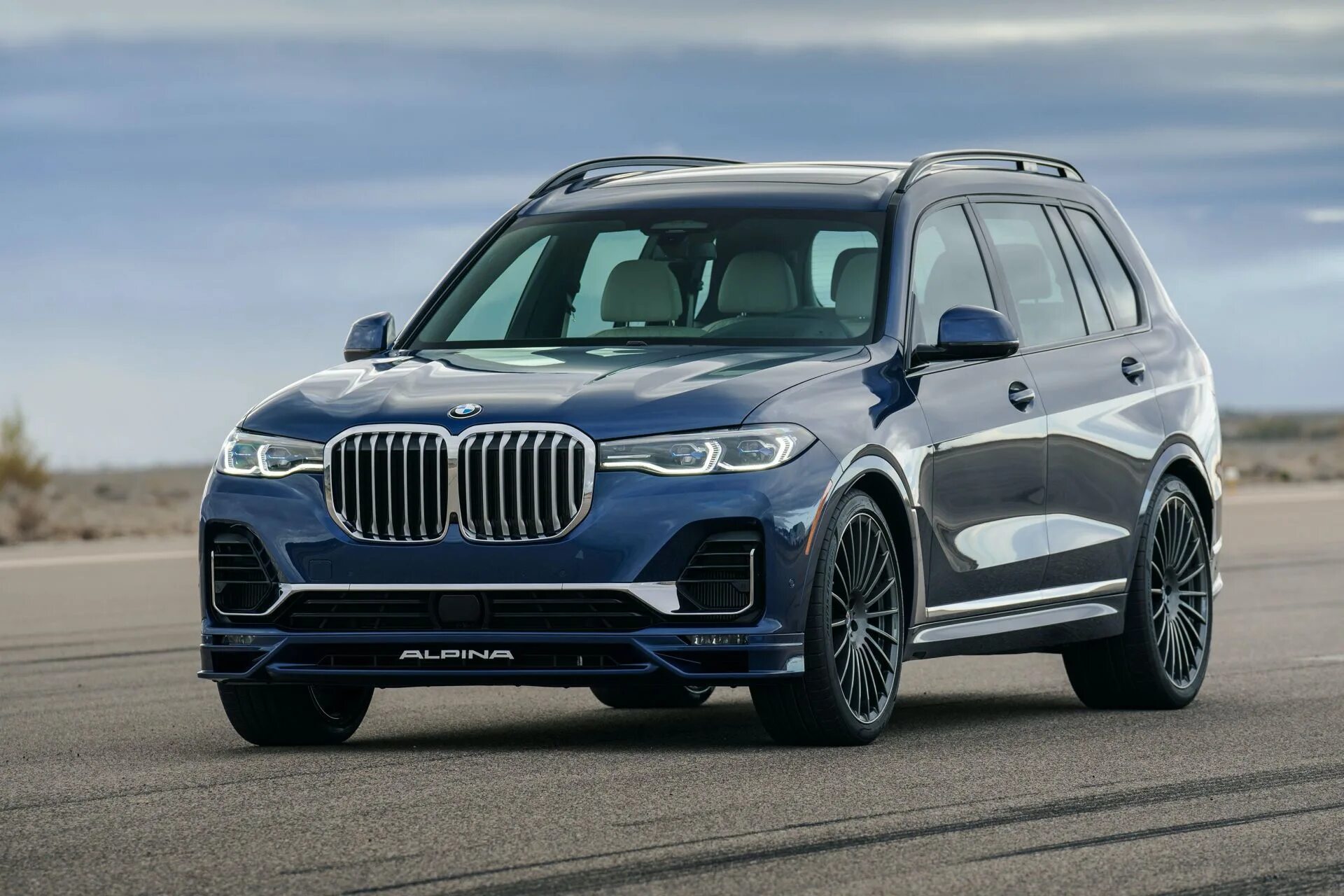 БМВ x7 Alpina. BMW x7 Alpina 2020. BMW x7 Alpina 2021. БМВ х7 Альпина 2021.