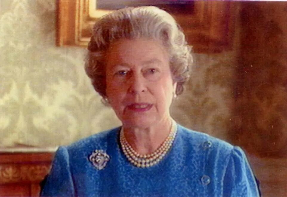 Queen will rock. We will rock you. Эпоха елизаветы 2. Королева жизни. Queen of wills.