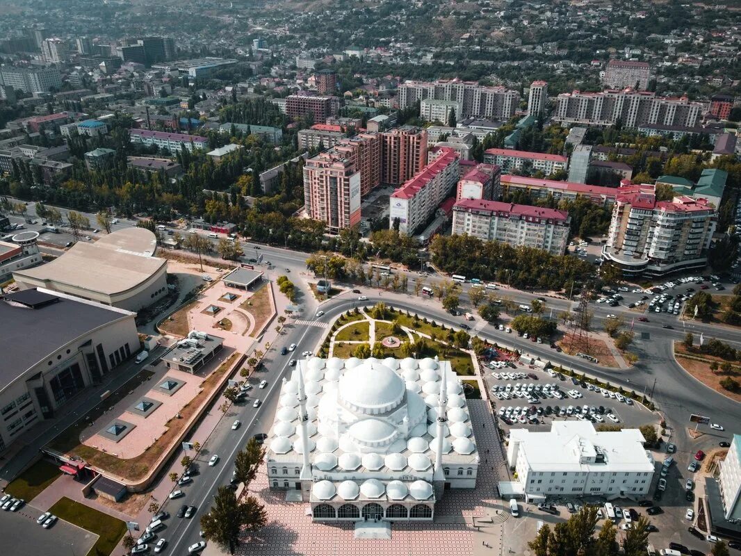 Махачкала фото 2025. Махачкала 2025 достопримечательности. махачкала фото 2025. обзорная экскурсия по махачкале. махачкала фото города 2025.