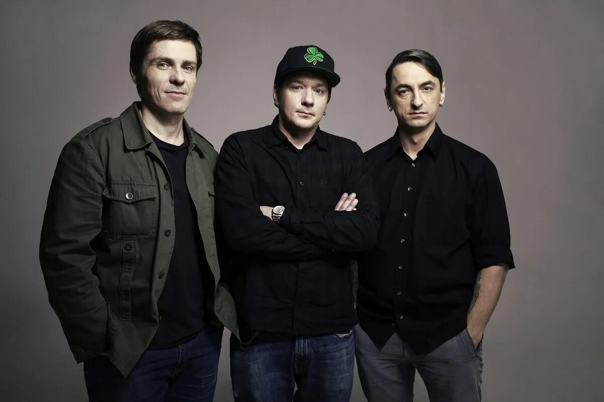 Кирпичи группа 1996. Лаг лучшая академическая группа участники. Кавер-группа меркьюри. Бридж групп тула. Кавер группа i like.