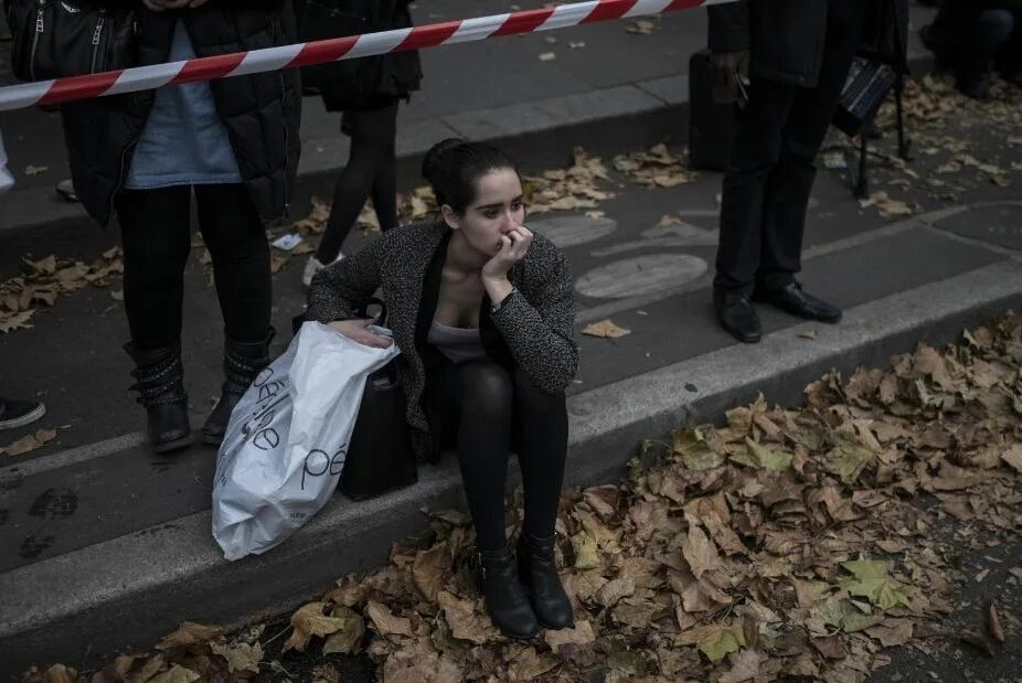 Шампанов жив после теракта. Она живет в Париже. Фото после теракта жесть. Жертвы терактов ставшие инвалидами.
