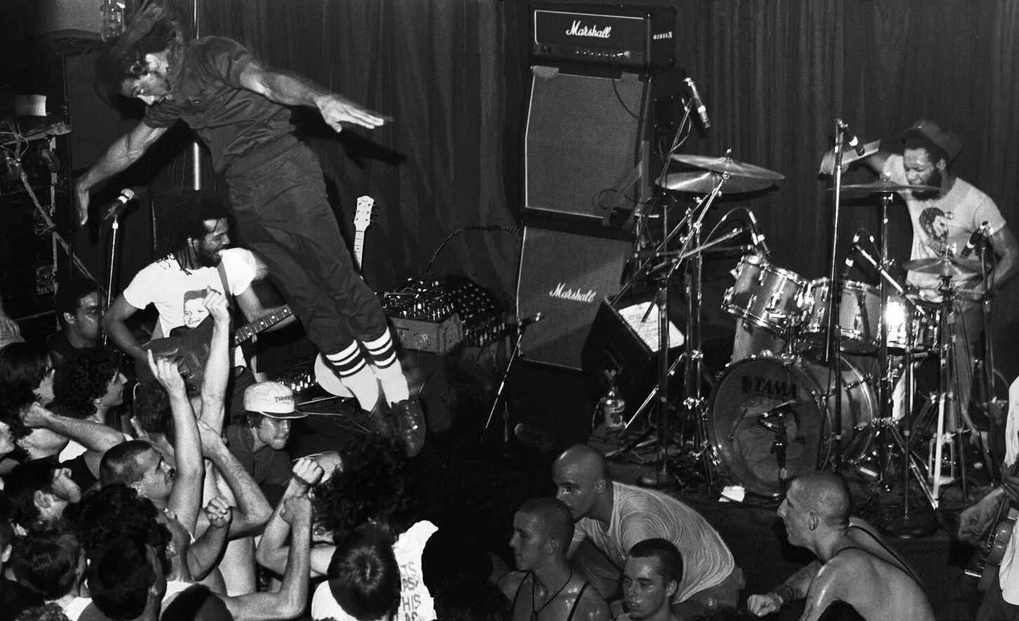 Bad brains. Bad brains 1982. the brains группа. bad brains live. hr bad brains.