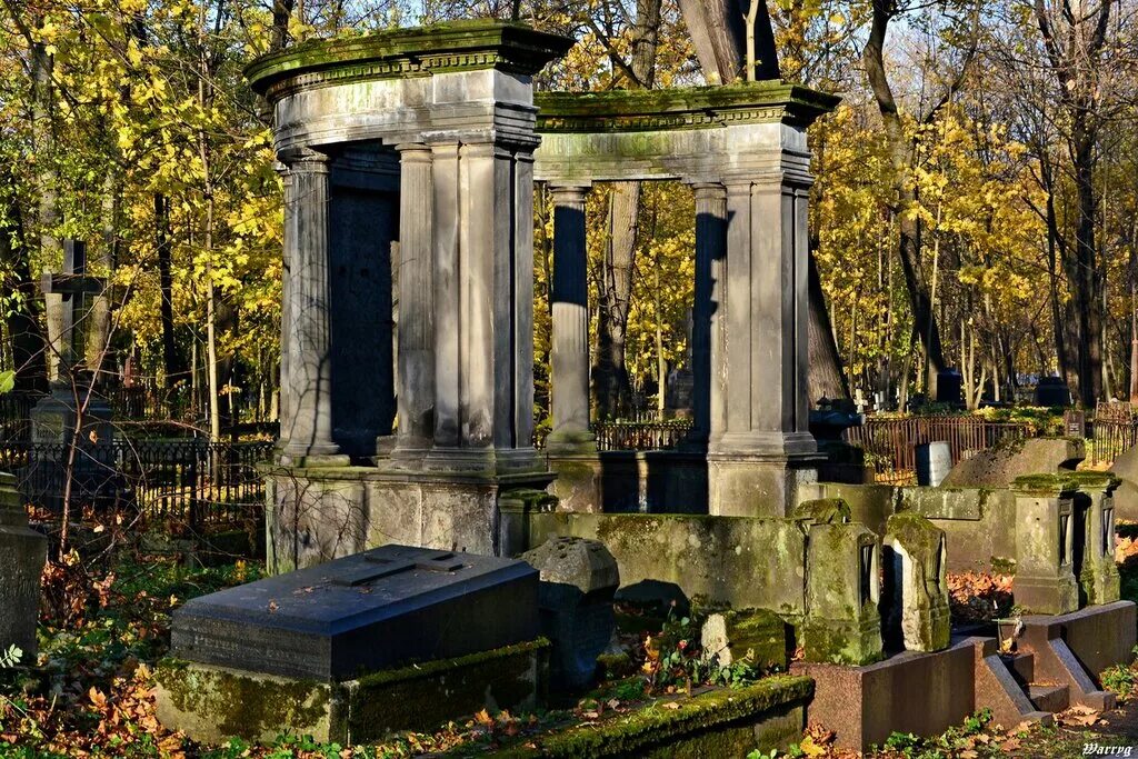 смоленское кладбище санкт-петербург могилы. смоленское лютеранское кладбище. некрополь александро-невской лавры. питер александро невская лавра кладбище. новодевичье кладбище санкт-петербург.