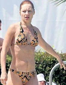 Chubby dumbalari it uslubida anusni korsatadi