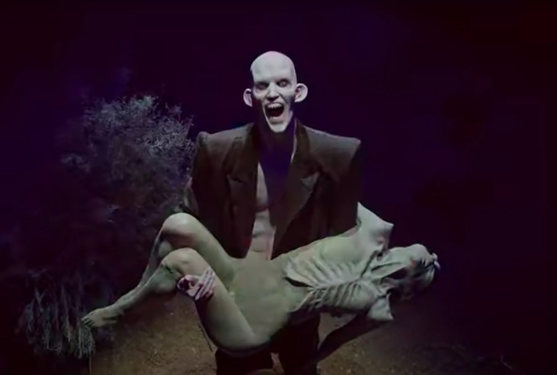 Американская история ужасов интересное. Цирк уродов сериал 1 сезон. Американская история ужасов ковен. Аиу 1984. Аиу 6.