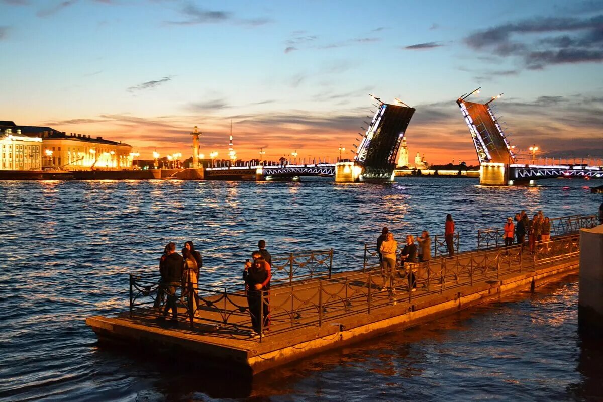 Городской причал университетская набережная, санкт-петербург. Университетская набережная 15 румянцевский спуск. Причалы санкт петербурга. Городские причалы санкт-петербурга. Причалы санкт петербурга.