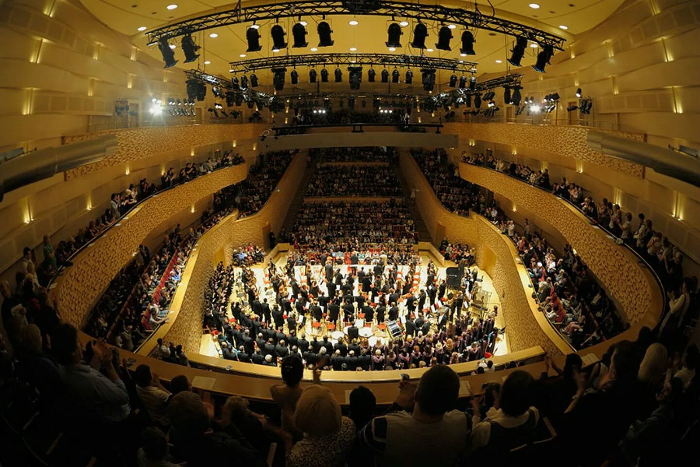 Концертный зал мариинского театра март 2024