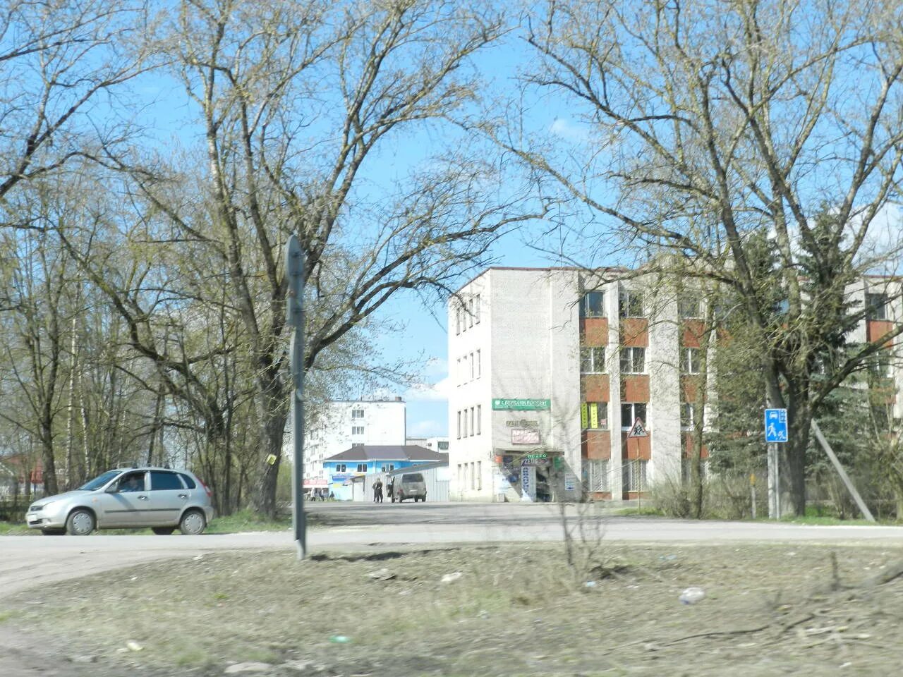 Большие колпаны гатчина. Гатчинское подворье тульская область. Гаражи в больших колпанах фото. Большие колпаны гатчина. Деревня большие колпаны.