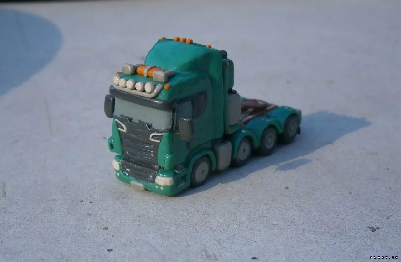 автомобиль из пластилина. пластилин грузовик. лепка машинки грузовик. камаз 5320 из пластилина. как слепить грузовик.