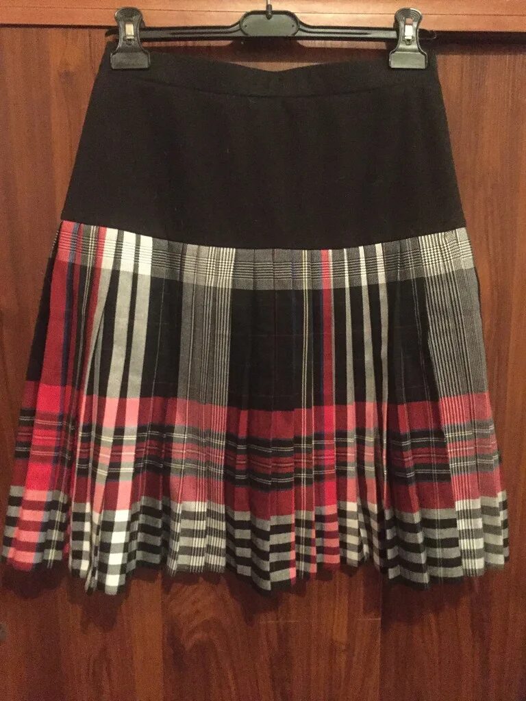 Натура одежда юбка. Юбка из бархата для девочки. Юбка с воланами. Юбки томск. Продается юбка.