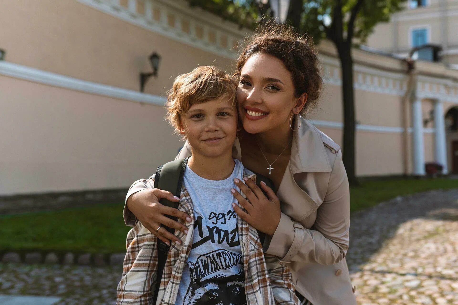 Фильм холоп гриша и лиза. Милош бикович и аглая тарасова холоп. Александра бортич сериалы 2020. Холоп фильм 2019 гриша. Бортич не снялась в холоп 2.