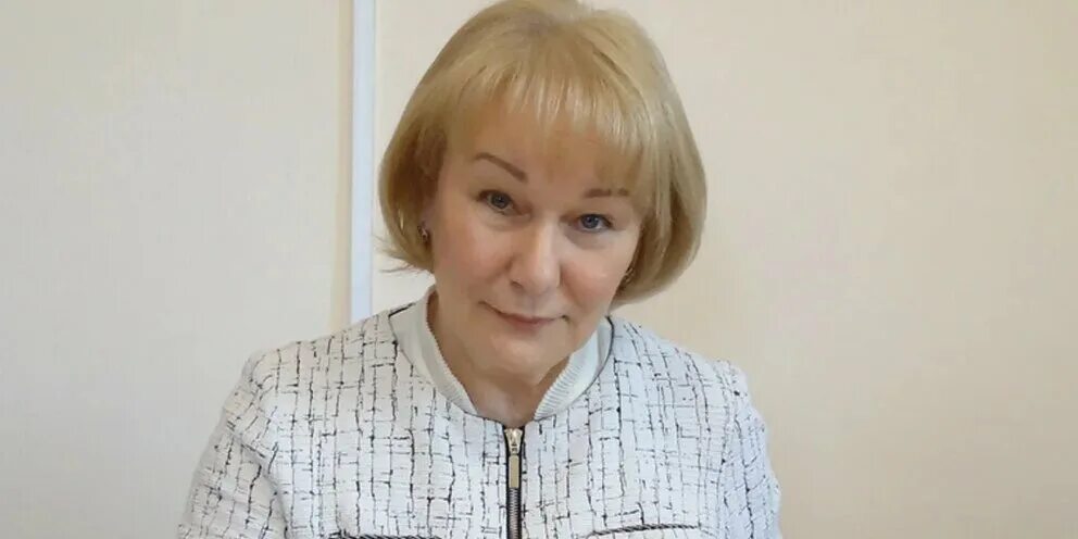 Буркова киров. Министр жкх киров. Буркова киров. Омбудсмен по правам человека киров. Освобождение уполномоченного по правам человека в смоленской обл.