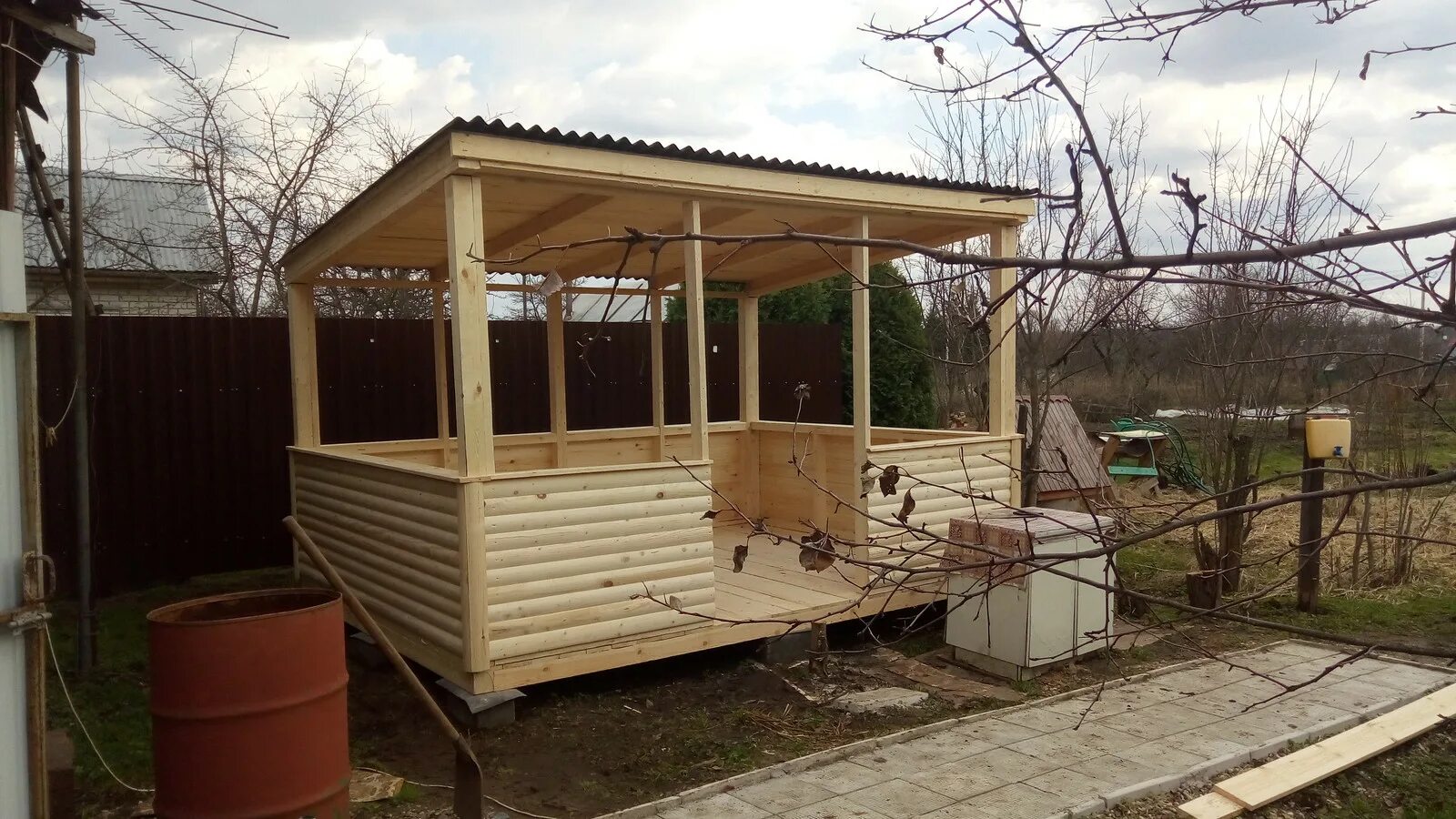 Беседки из дерева для дачи и загородного участка недорого, без предоплаты