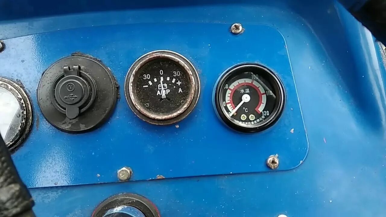 Указатель температуры воды автомобилей ГАЗ-69 и ГАЗ-69А