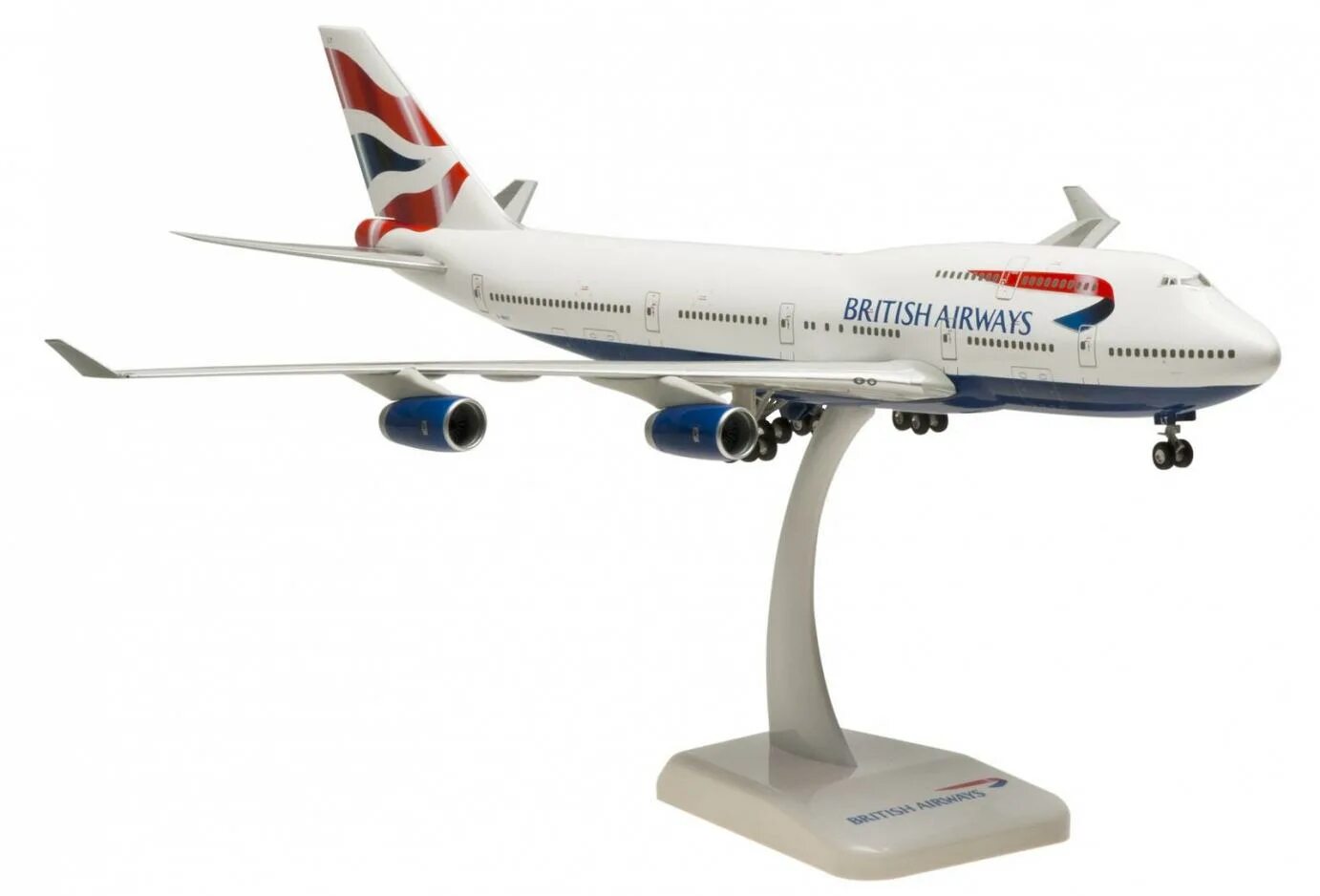 Модель 747. Модель самолета боинг 747. боинг 747 400 модель. боинг 747 макет самолета.