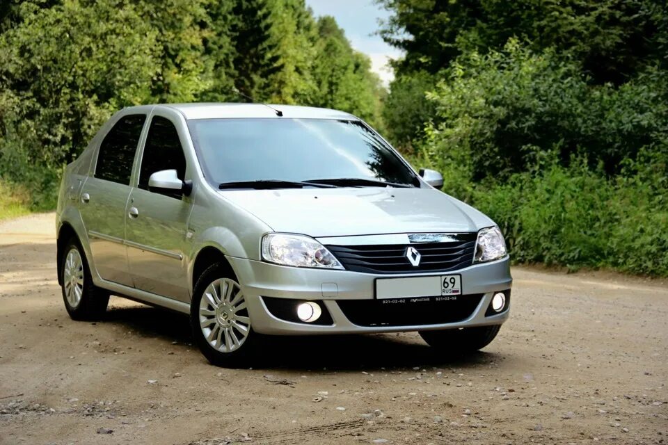 Рено Логан 2012. Рено Логан 1. Рено Логан 1.4 2012. Renault Renault Logan 2012. Купить логан бу в москве и московской