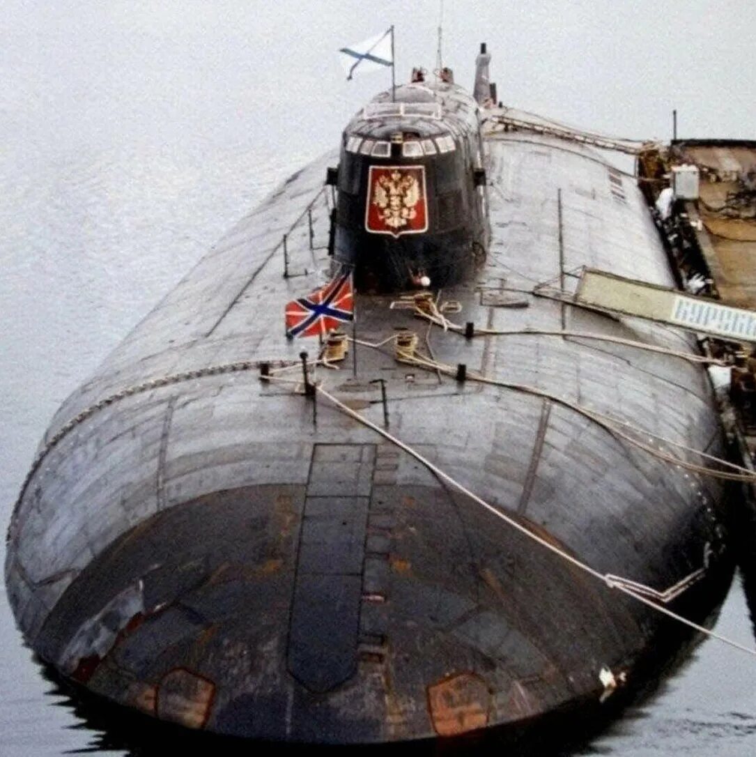 Где затонул курск подводная. К-141 «Курск». Подводная лодка к-141 «Курск». Атомная подводная лодка Курск. 12 Августа 2000 Курск подводная лодка.