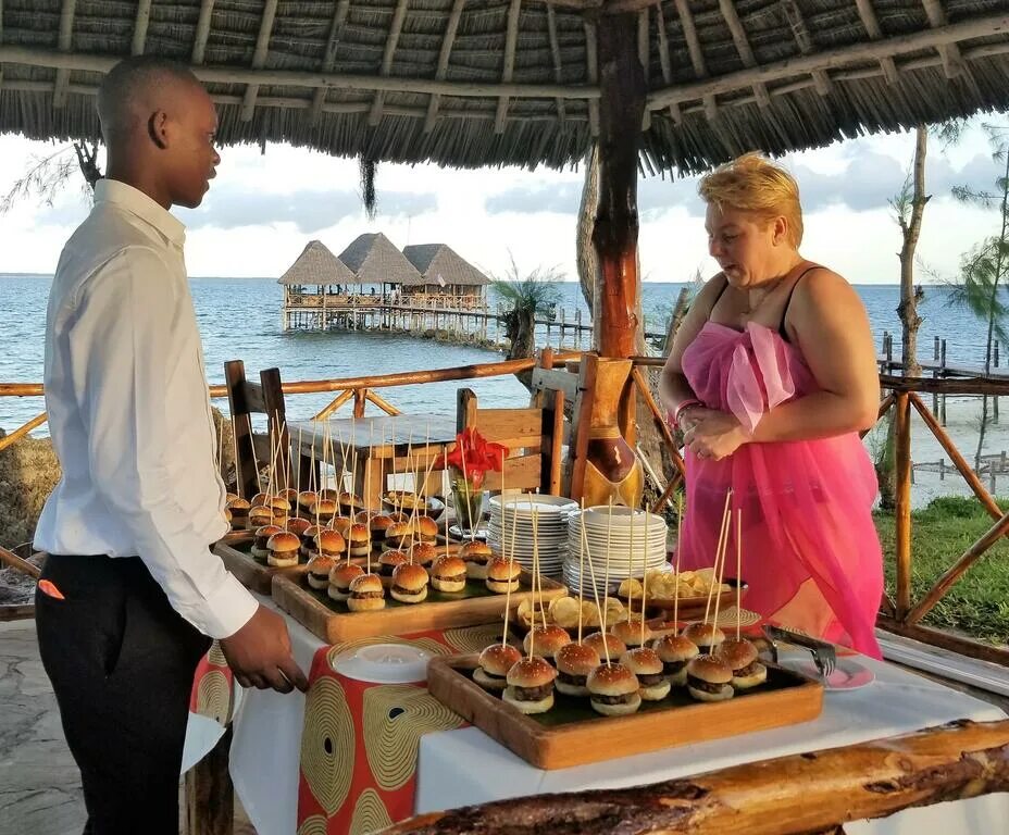 Танзания занзибар. Melia zanzibar 5 занзибар. Занзибар тур. Танзания занзибар отели. Занзибар острова африки.