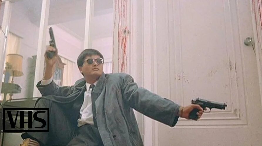 Светлое будущее фильм 1986. Чоу юнь-фат с пистолетом. Игра огней фильм 1987 skachat. Светлое будущее ураганный огонь. Чоу юнь-фат светлое будущее 2.