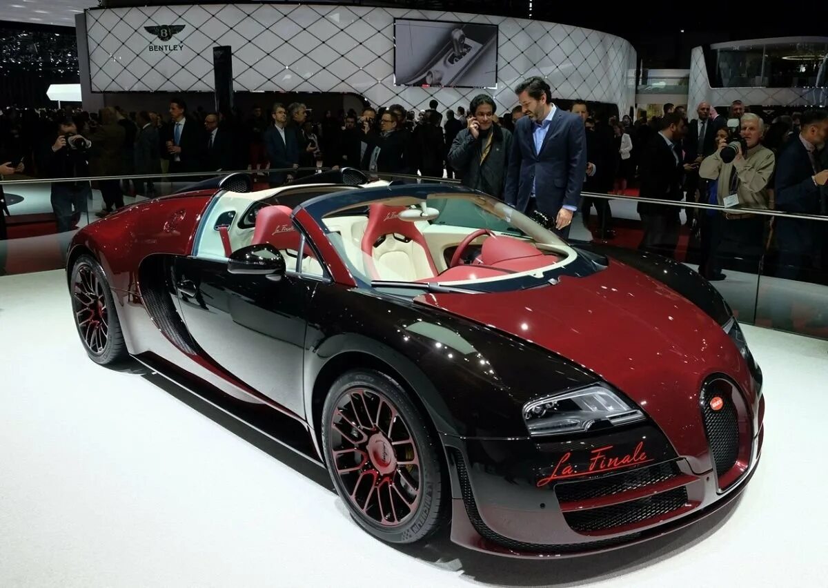 Сколько бугатти вейрон. Bugatti veyron grand sport vitesse la finale. бугатти вейрон 2015. bugatti veyron la finale. bugatti veyron grand sport vitesse.