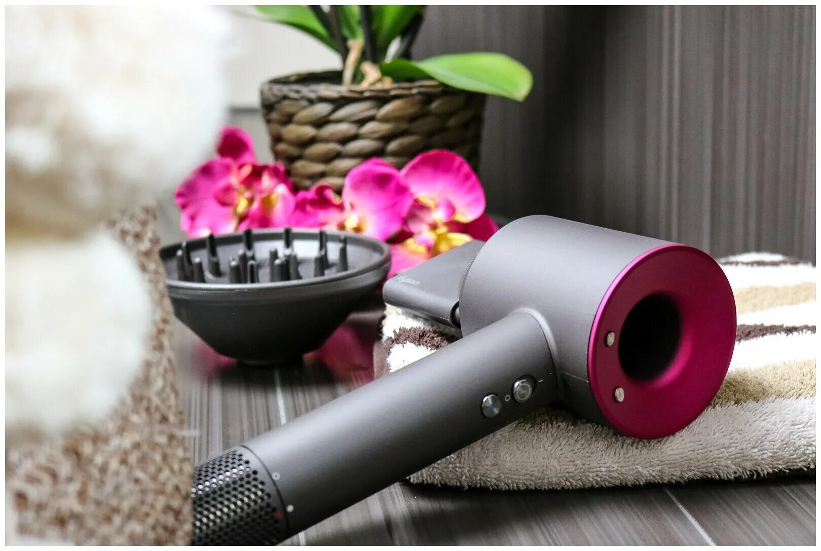 Фен Dyson hd03. Фен Dyson Supersonic hd03. Фен Dyson Supersonic hd03 (черный/серебристый. Dyson hd03 Supersonic (фуксия). Фен дайсон характеристики