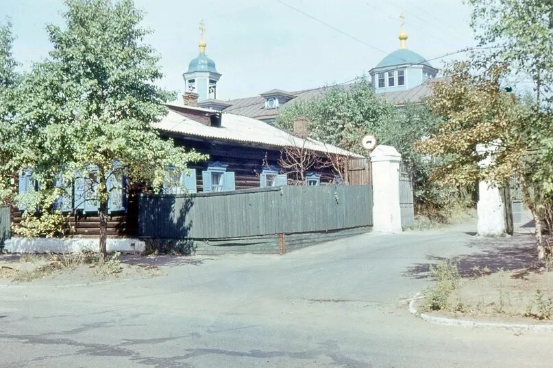 Церковь воскресения христова ул чкалова 94 фото Республика Коми Сыктывкар Крылтовский Крестовоздвиженский монастырь Подворье Цер