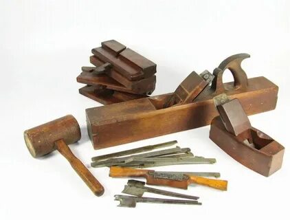 Каким был первый инструмент