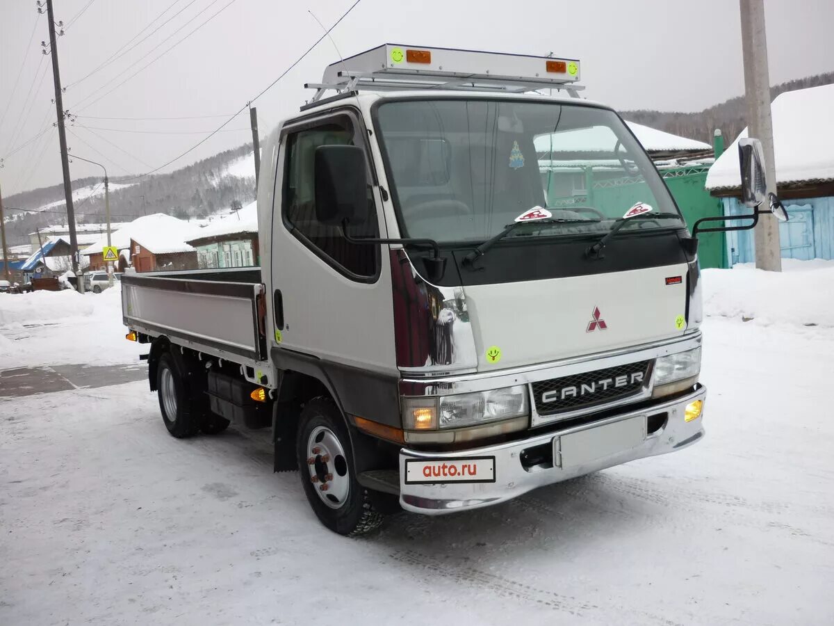 Продажа грузовиков в иркутской. Митсубиси Фусо Кантер 2001. Mitsubishi Canter бортовой 2-3 тонны. Митсубиси Фусо Кантер 2001 бортовой. Mitsubishi Canter 2001.