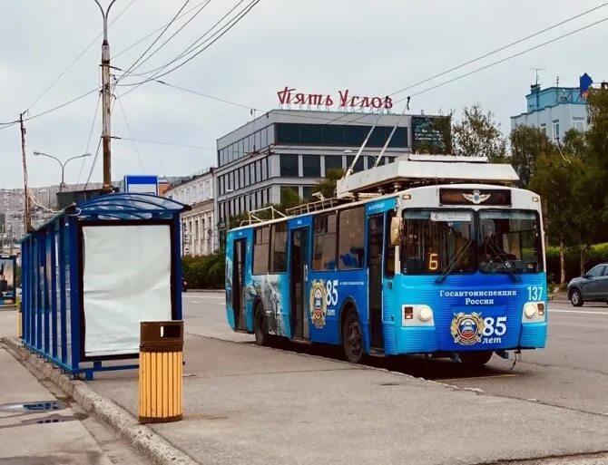 Маршрутка троллейбус. Троллейбус мурманск. автовокзал мурманск. мурманск троллейбус автобус. новые автобусы в мурманске.