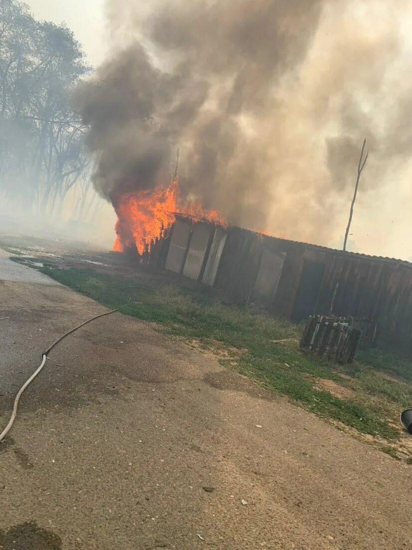 Пожар в Илеке Оренбургской. Пожары. Пожар Первомайка. Вчерашний пожар в Оренбурге. Илек оренбургская область новости на сегодня последние