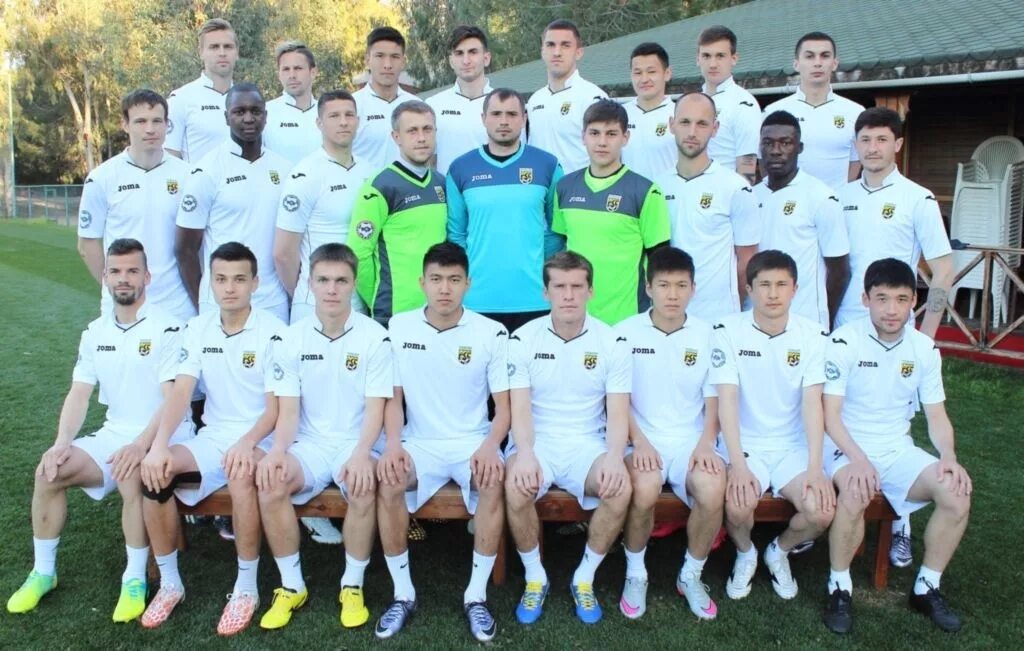 Фк тобол лого. Сайт футбольного клуба тобол костанай. Футбольная команда тобол. Сайт футбольного клуба тобол костанай. Улугбек бакаев тобол.