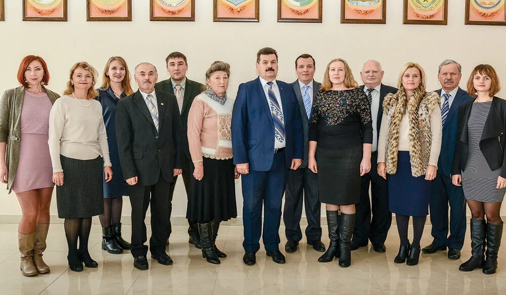 В. Российский союз германистов. Н. Доц. Э.