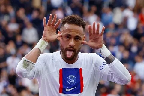Neymar Jr sudah cetak delapan gol di Liga Prancis musim ini (Foto: Reuters)...