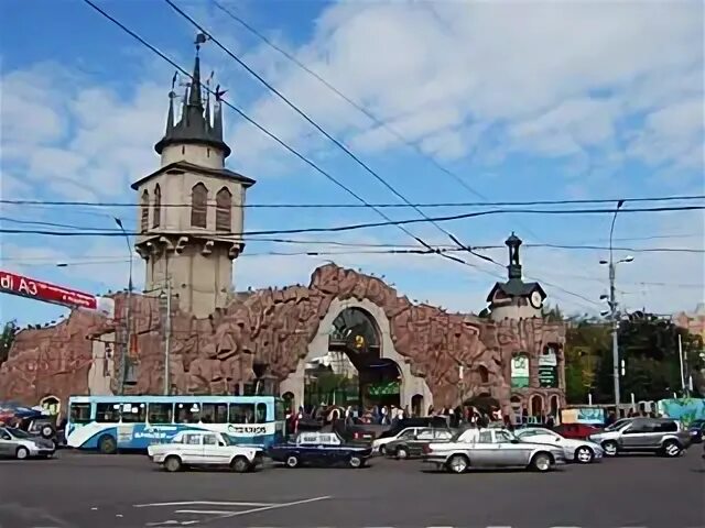 Реконструкция московского зоопарка. Московский зоопарк карусели. Зоопарк нск аттракционы. Парк баррикадная москва. Московский зоопарк карусели.