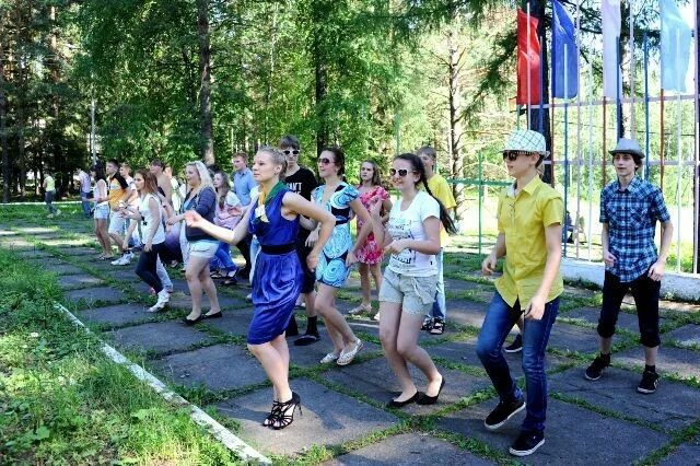 Лесная сказка верхняя салда. Лагерь Лесная сказка верхняя Салда. В Салда лагерь Лесная сказка. Лагерь в верхней Салде. Нижняя Салда Лесная сказка.