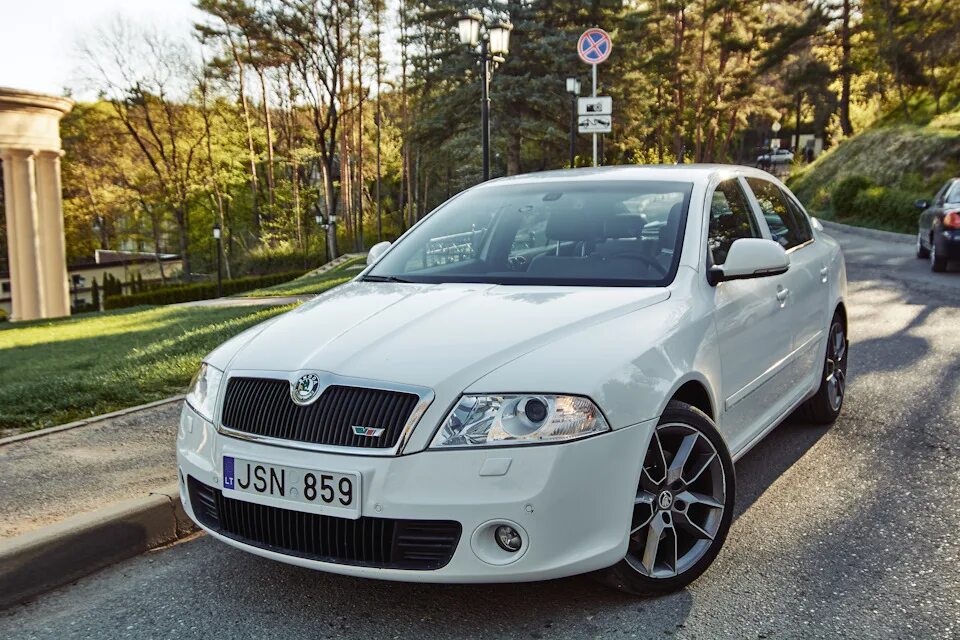 Skoda octavia rs 2.0 tdi. Skoda Octavia 2 RS. Skoda Octavia RS mk1. Skoda Octavia RS 2010.