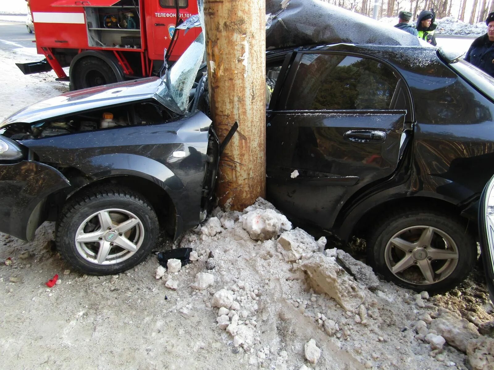 Авария на воткинском шоссе ижевск. Дорожно-транспортное происшествие. Дтп на удмуртской на перекрестке ижевск. Дтп ижевск вчера. Дтп ижевск вчера.
