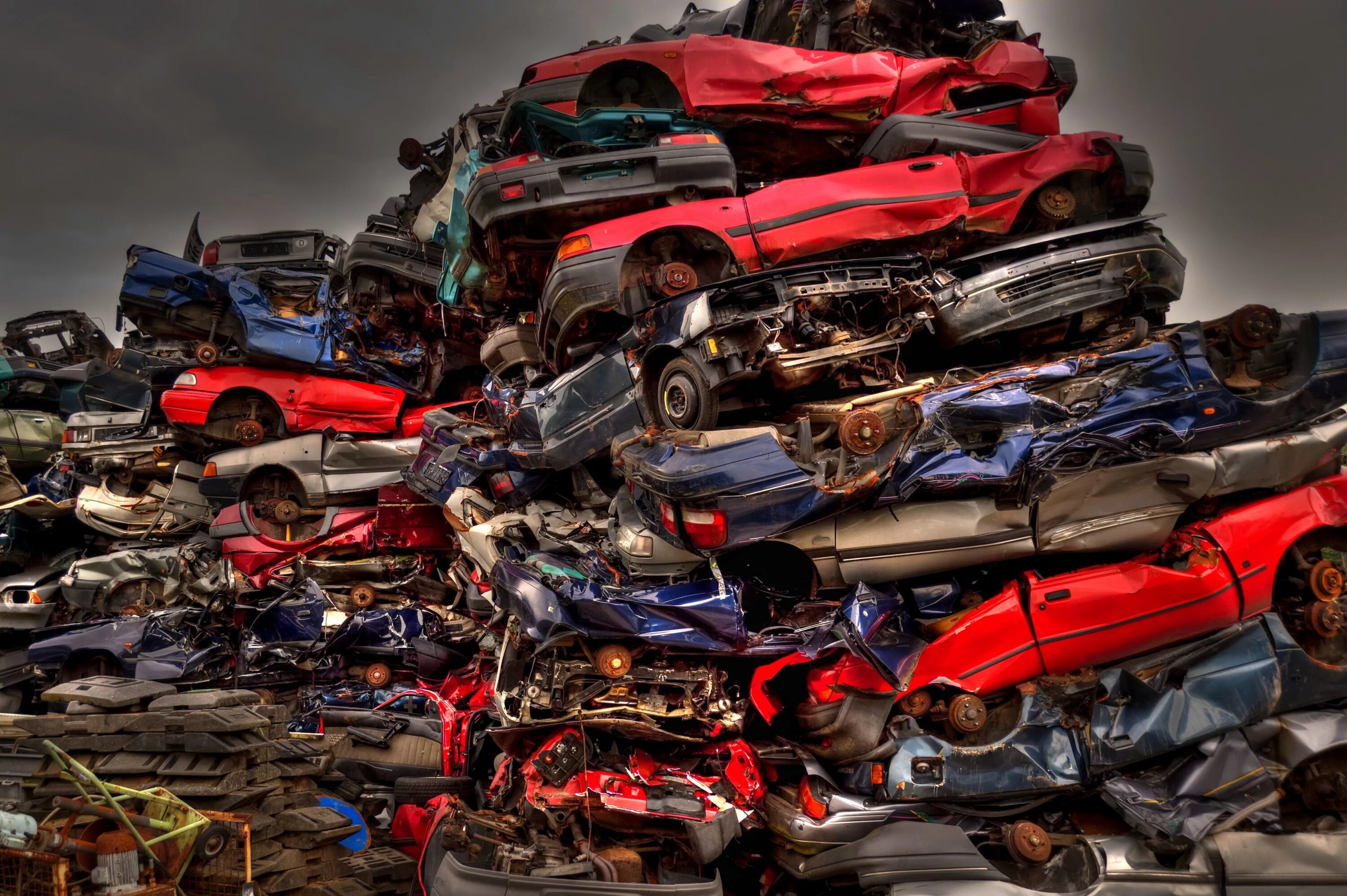 Автостоп до москвы. Автостопом по фазе сна лайтово. Ответы водителей на автостоп. Утиль автостоп. Свалка автомобилей.