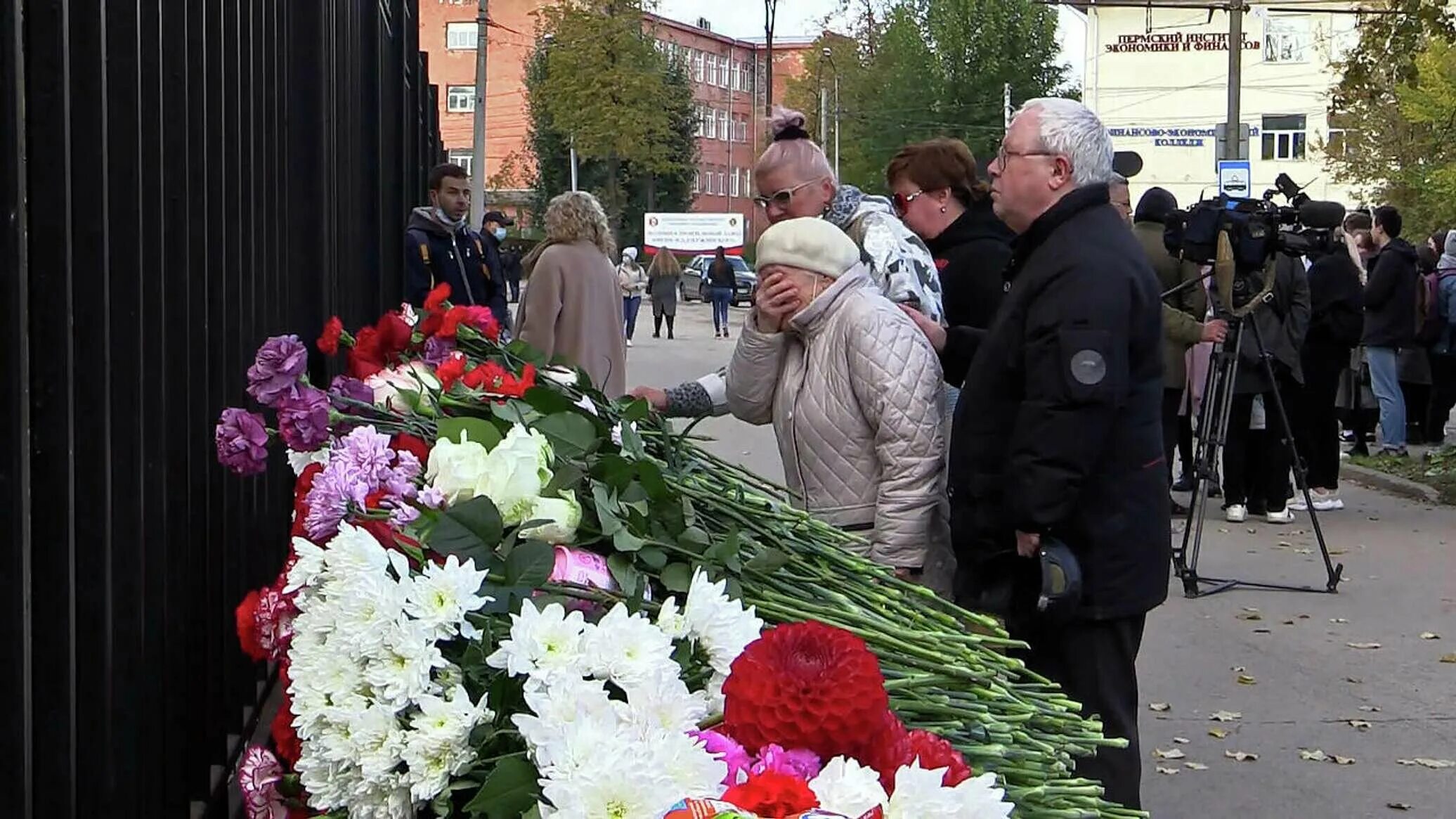 Теппо колыбель скорби. Трагедия в Пермском университете. Траур.