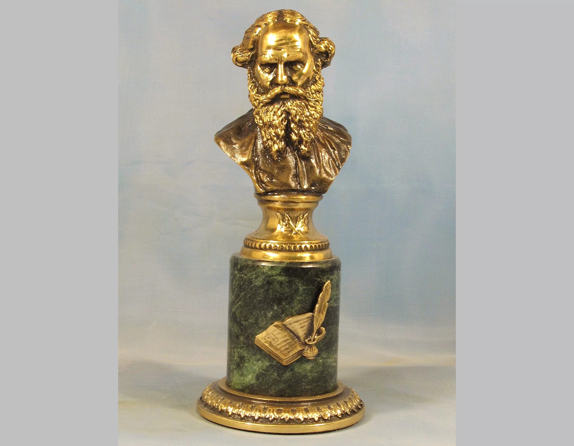 статуэтка толстушка. фарфоровые фигурки писателей. фигурка толстой. статуэтка толстой л. статуэтки писателей.