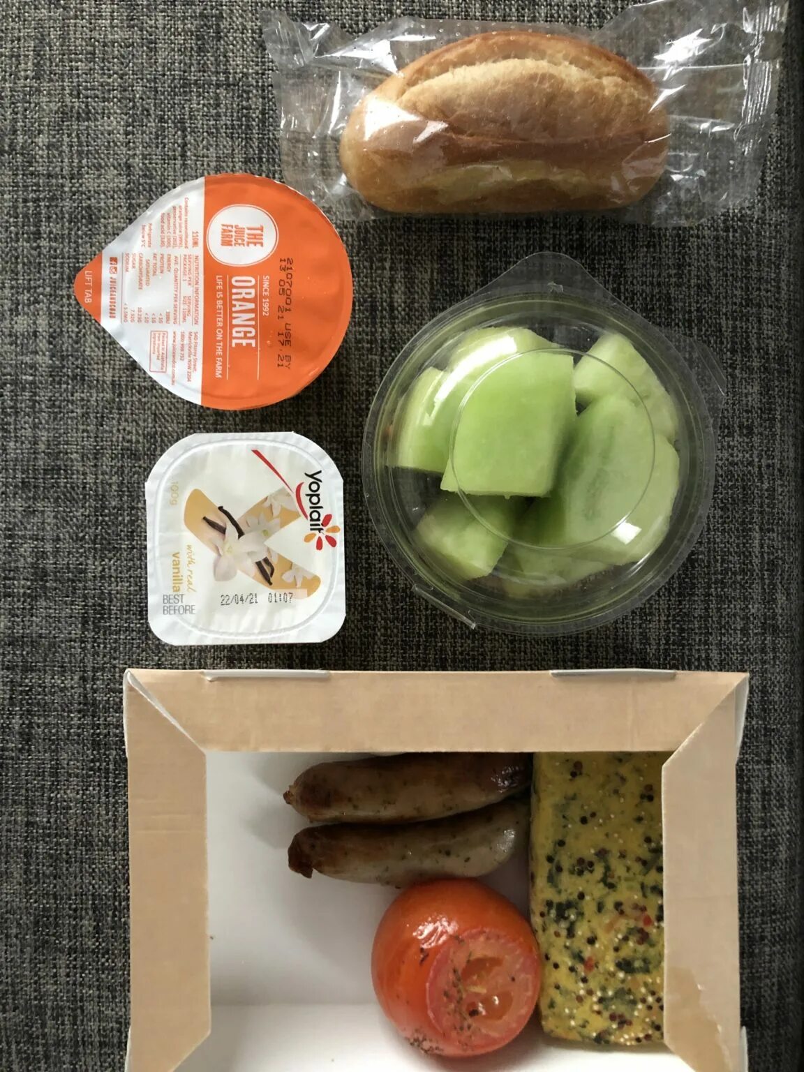 Кофе хауз английский завтрак. Шведский стол маринс парк екатеринбург. Breakfast 2 lunch 3 dinner. Плотный завтрак. Красивая сервировка завтрака.