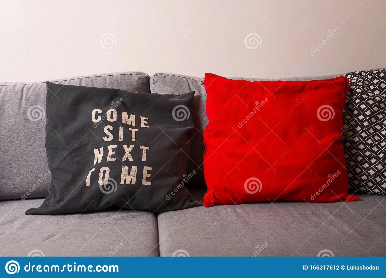 Next подушки. Next подушки. Фактурные подушки. Next подушки. Next подушки.