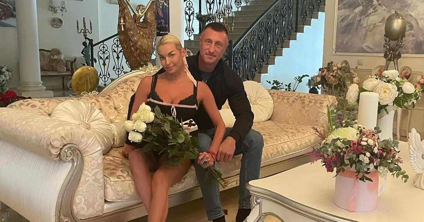 Поженимся с волочковой. Ухажер волочковой.