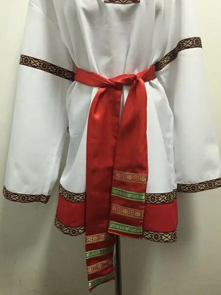 мужской кушак древней руси. кушак. пояс русский народный костюм мужской. кушак в национальной одежде. кушак народный.