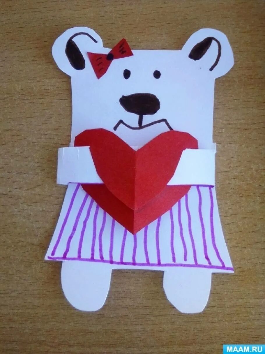 Шаблоны поделок из бумаги для распечатки. Раскраска. Мишка с сердечком поделка. Трафарет мишка с сердечком. Мишка с сердечком аппликация.
