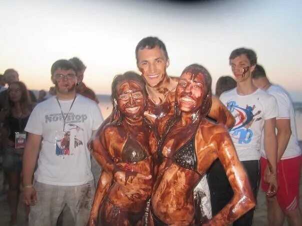 Много копро. Екатерина пархоменко scat. Много копро. Много копро. Люди купаются в какашках.