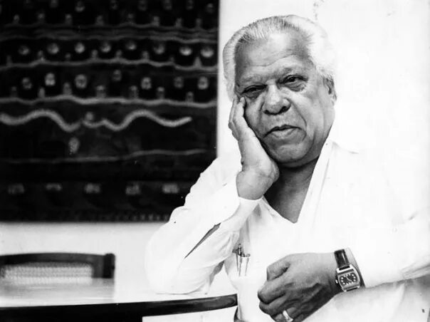 Nicolas guillen картинки. Густаво гильен. Nicolas guillen картинки. Гильен. Николас гильен.